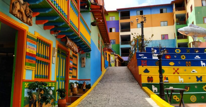 Guatapé Piedra del Peñol Medellín Colômbia